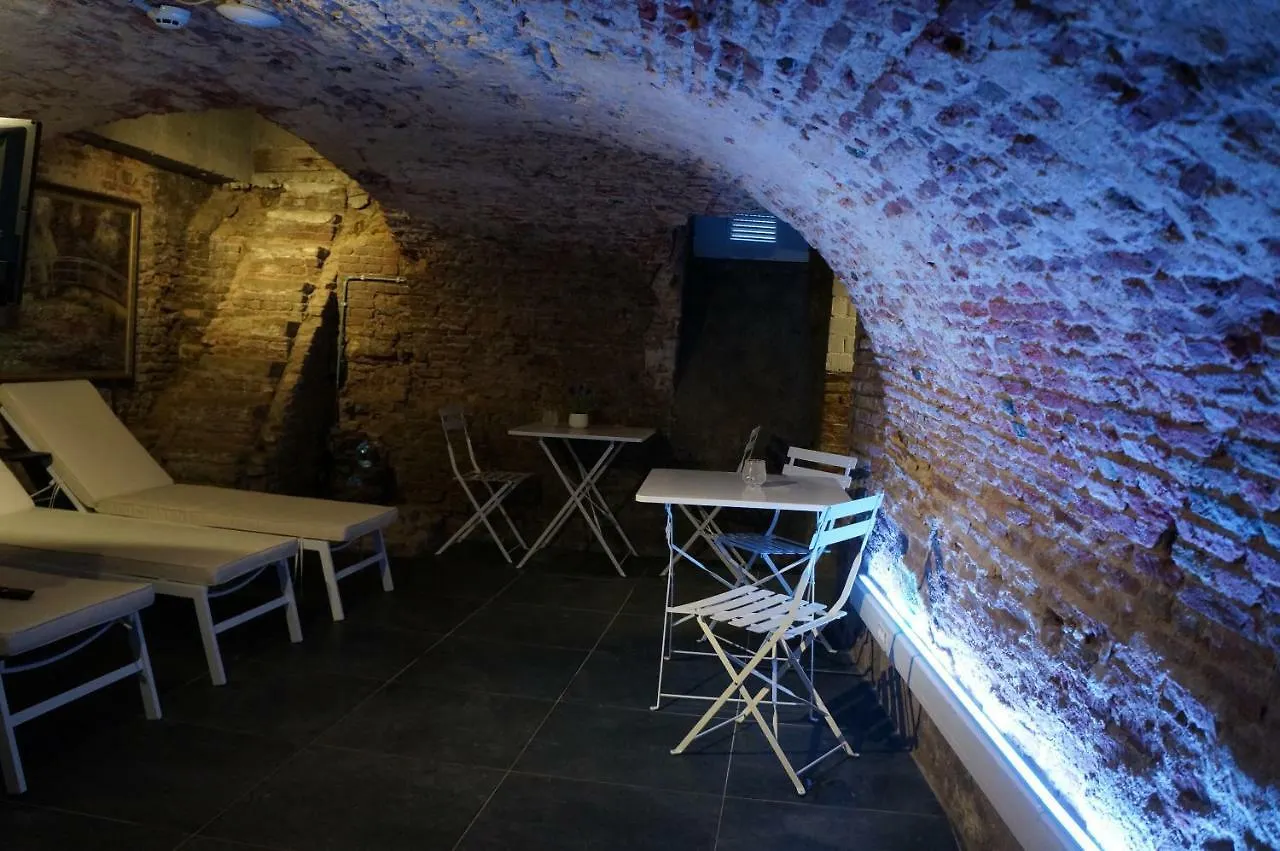 Bed & Breakfast Charming Suites Jan Zonder Vrees Antwerp