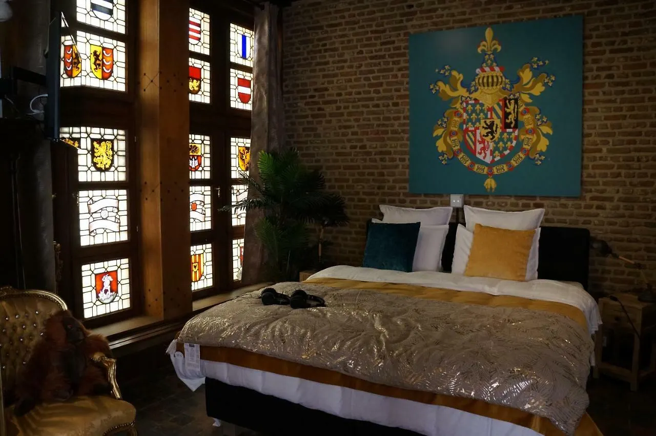 **** Bed and breakfast Charming Suites Jan Zonder Vrees Amberes Bélgica